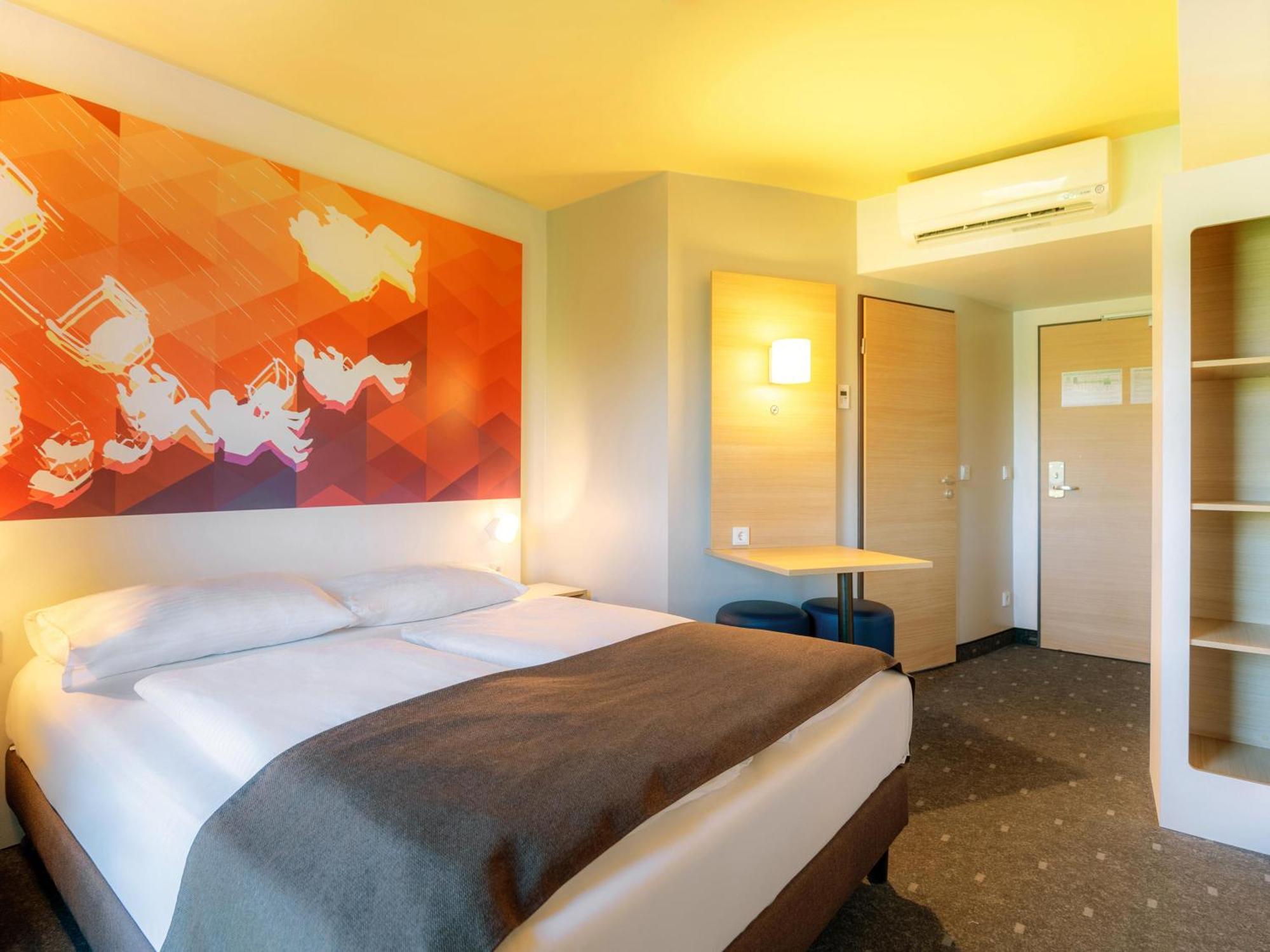 B&B Hotel Stuttgart-Bad Cannstatt Exterior photo