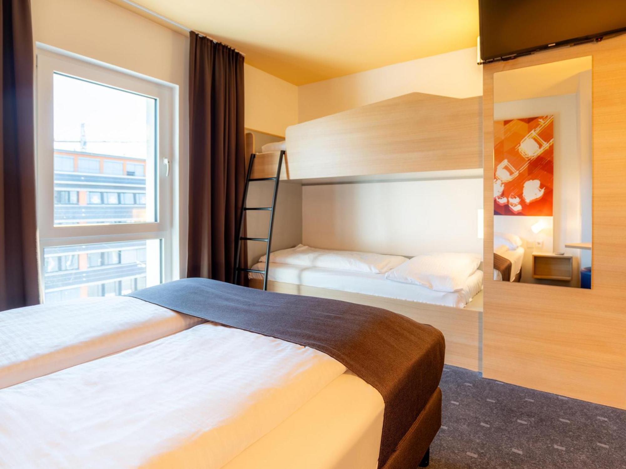 B&B Hotel Stuttgart-Bad Cannstatt Exterior photo