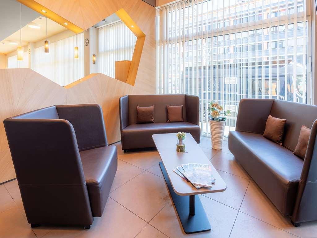 B&B Hotel Stuttgart-Bad Cannstatt Interior photo